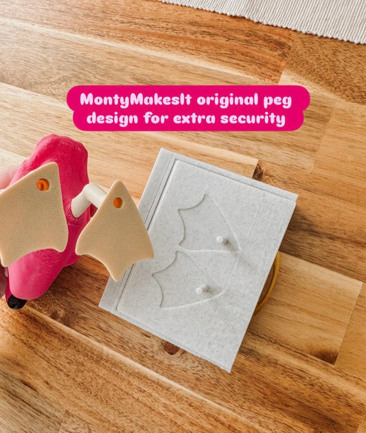 Flamingo Desk Pet with Signs